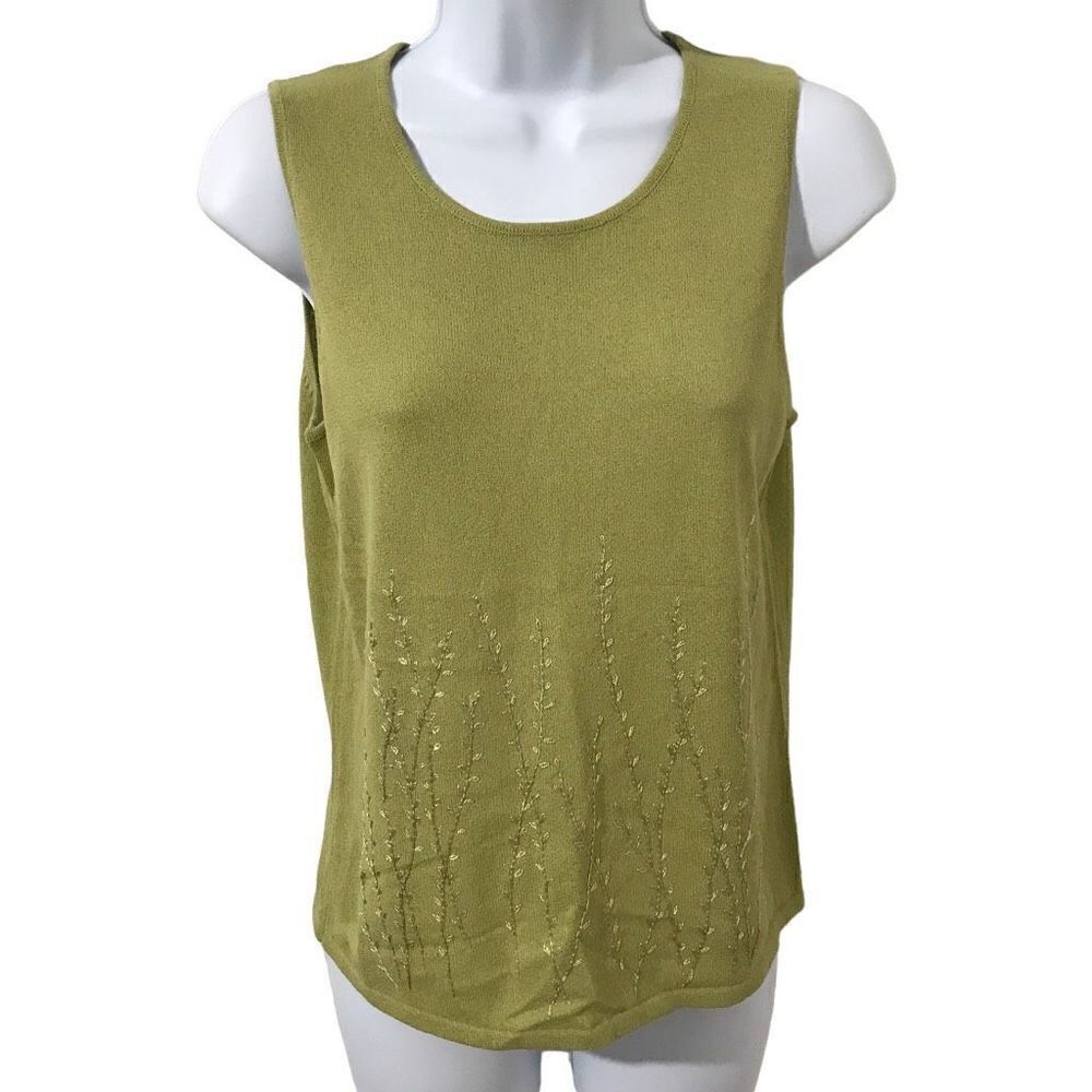 New York and Company. Knit lightweight thin sweater tank top A375